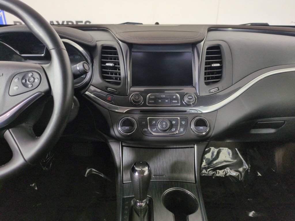 Used 2014 Chevrolet Impala LT w/ Premium Seating Package FWD image 17