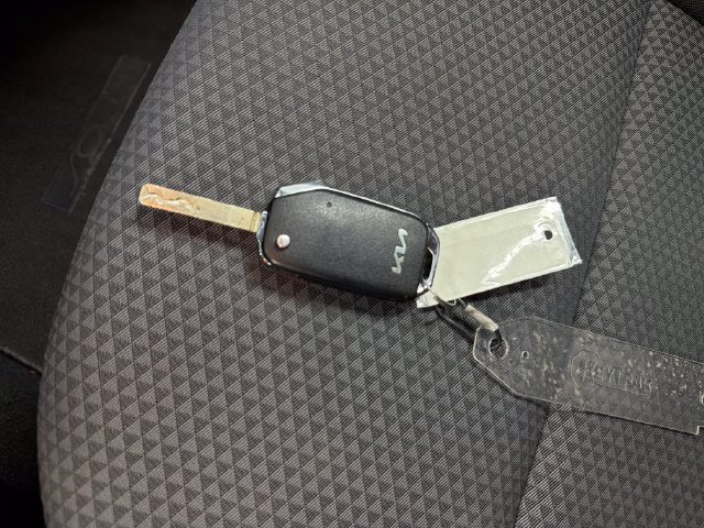 Certified 2023 Kia Soul LX FWD image 29