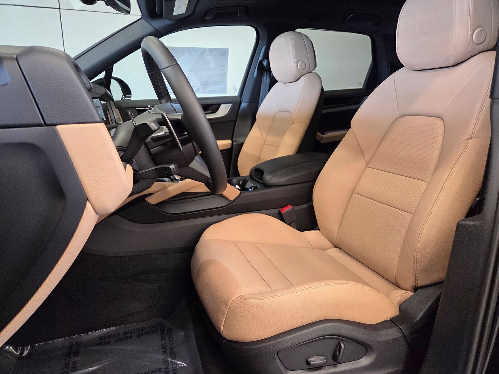 Certified 2026 Porsche Cayenne AWD/4WD image 5