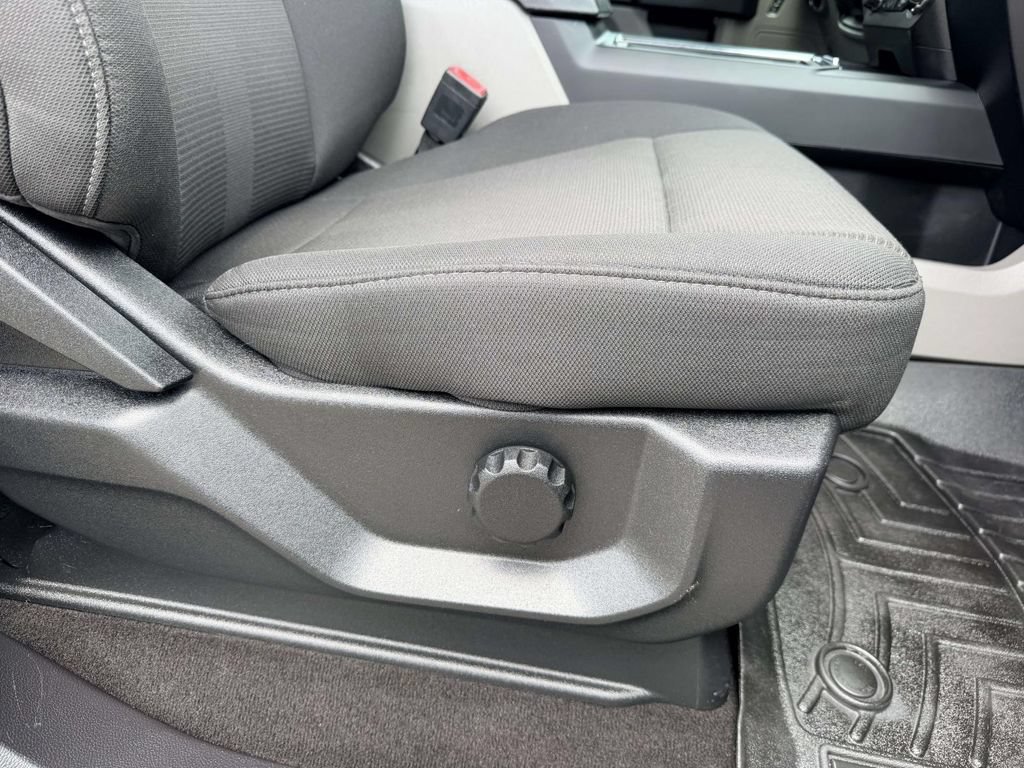 Used 2019 Ford F150 XL w/ Equipment Group 101A Mid AWD/4WD image 13