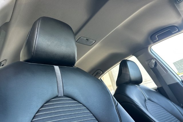 Used 2024 Toyota Camry SE FWD image 19