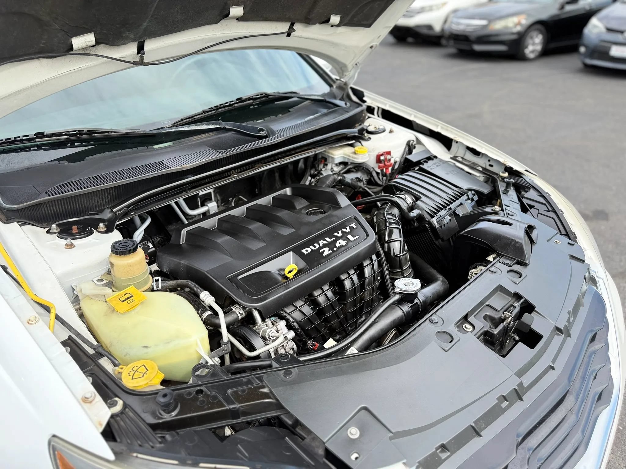Used 2013 Chrysler 200 Touring FWD image 13