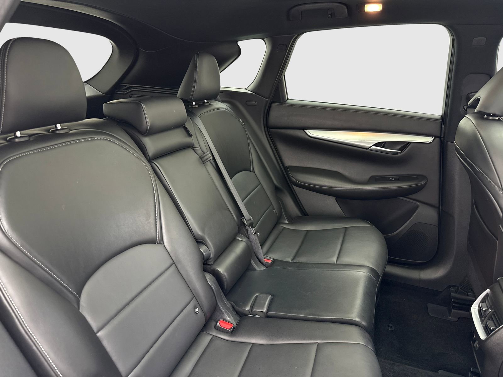 Used 2021 INFINITI QX50 Luxe w/ Appearance Package FWD image 44