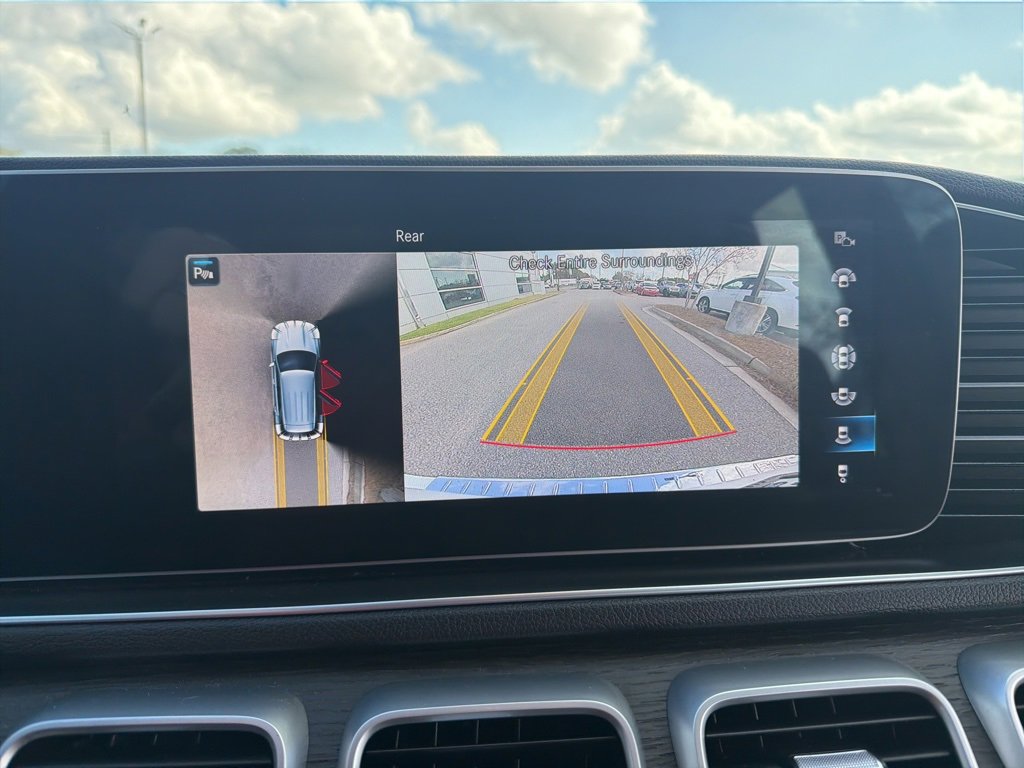 Used 2022 Mercedes-Benz GLE 350 4MATIC image 3