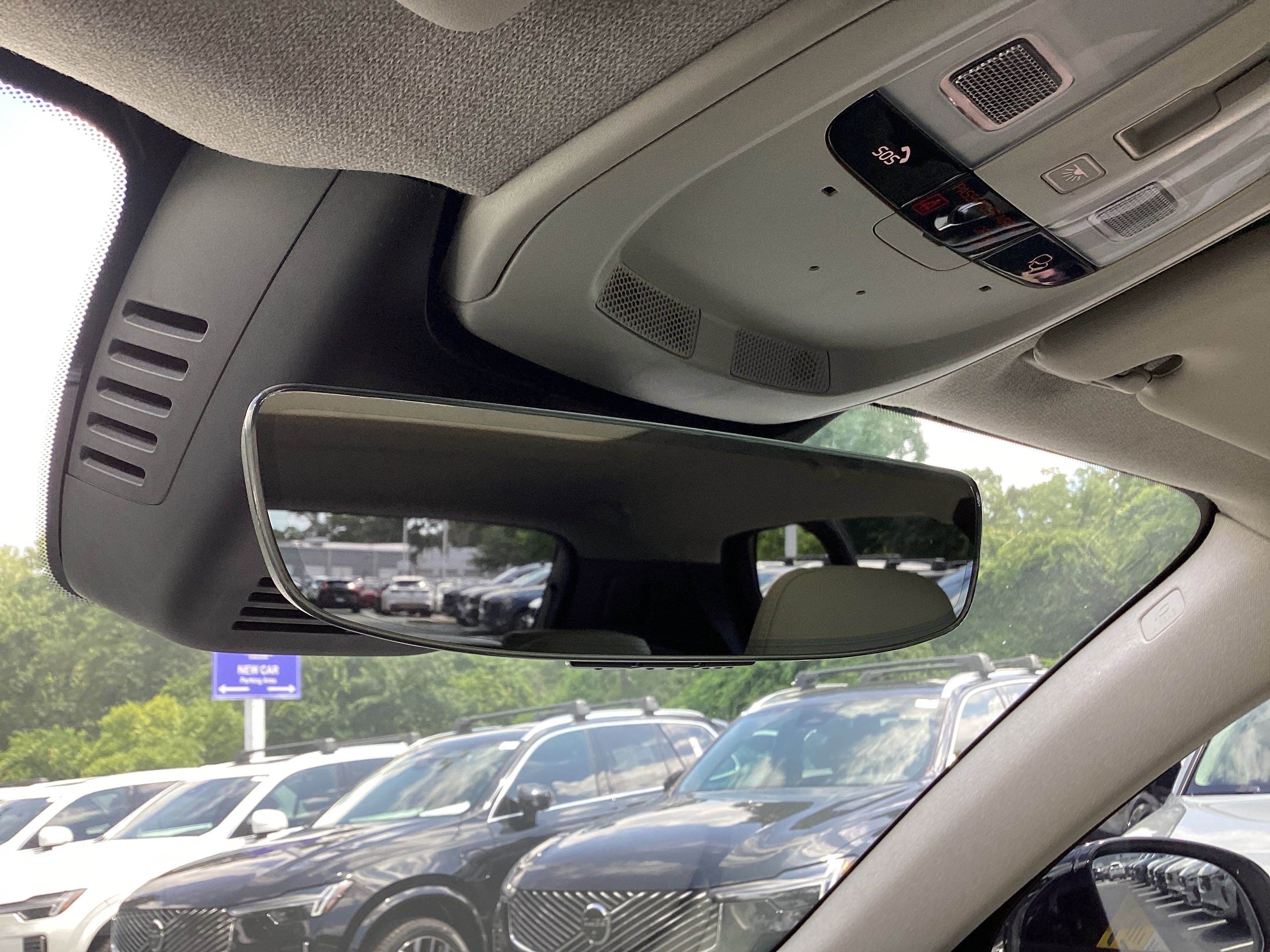 Used 2026 Volvo XC40 B5 Plus w/ Protection Package Premier image 30