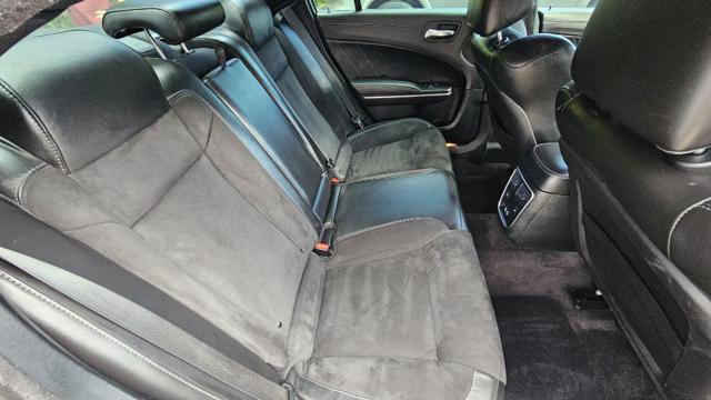 Used 2019 Dodge Charger Scat Pack w/ Dynamics Package RWD image 27