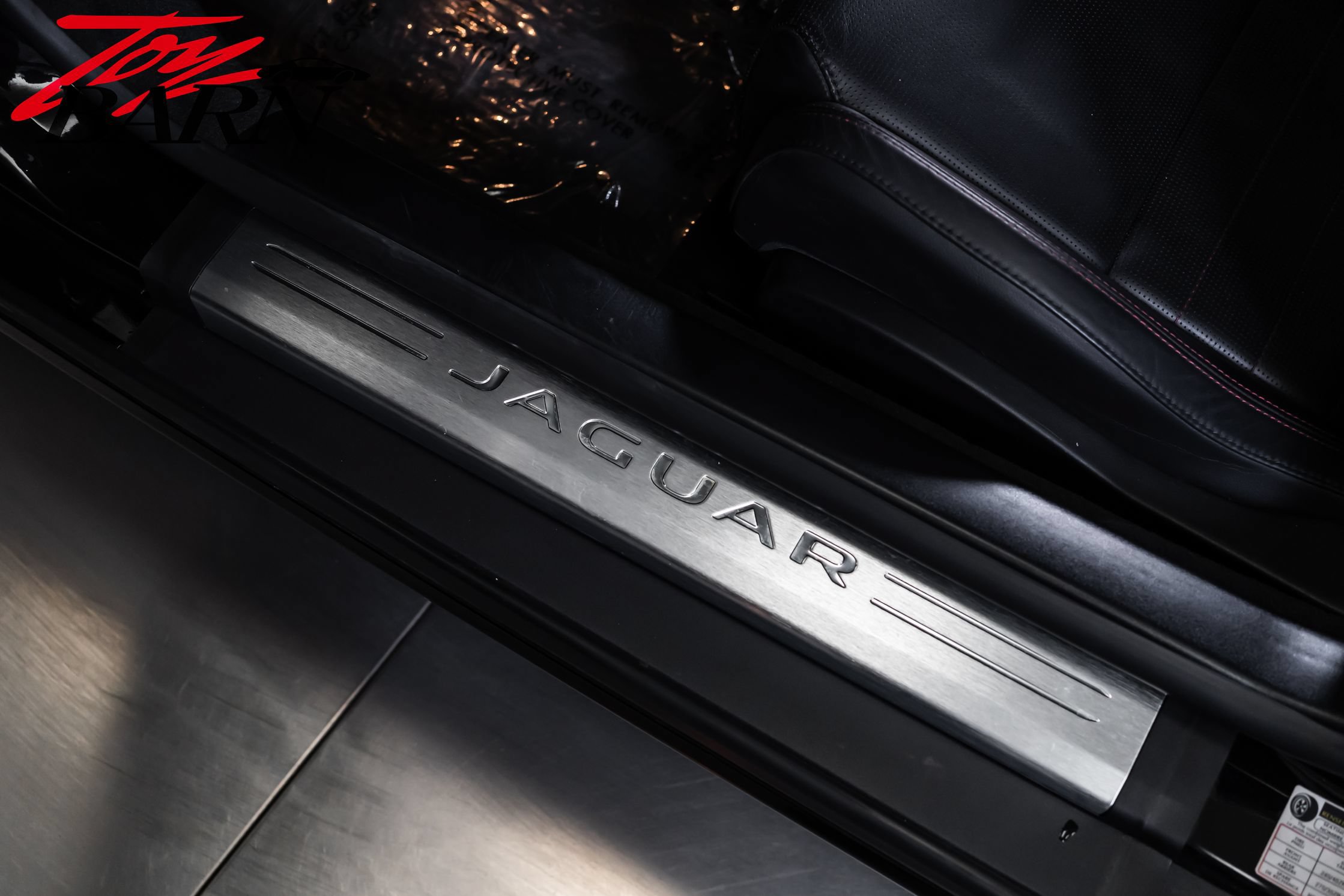 Used 2019 Jaguar F-TYPE Coupe RWD image 18