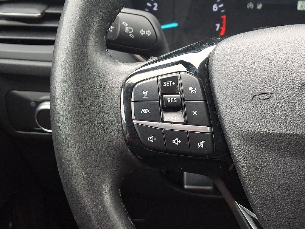 Used 2022 Ford Escape SE w/ SE Sport Appearance Package AWD/4WD image 21