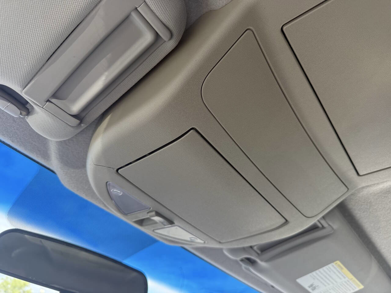 Used 2006 Nissan Titan SE image 20