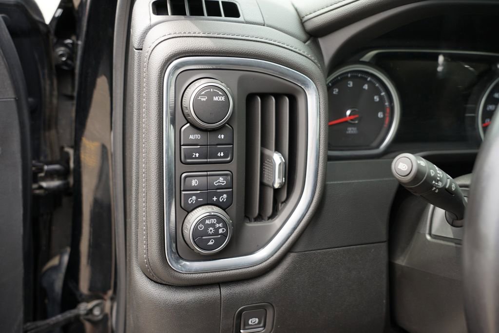 Used 2022 Chevrolet Silverado 1500 High Country image 16
