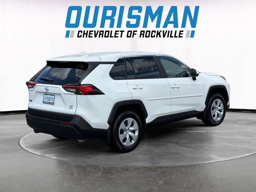 Used 2025 Toyota RAV4 LE AWD/4WD image 6