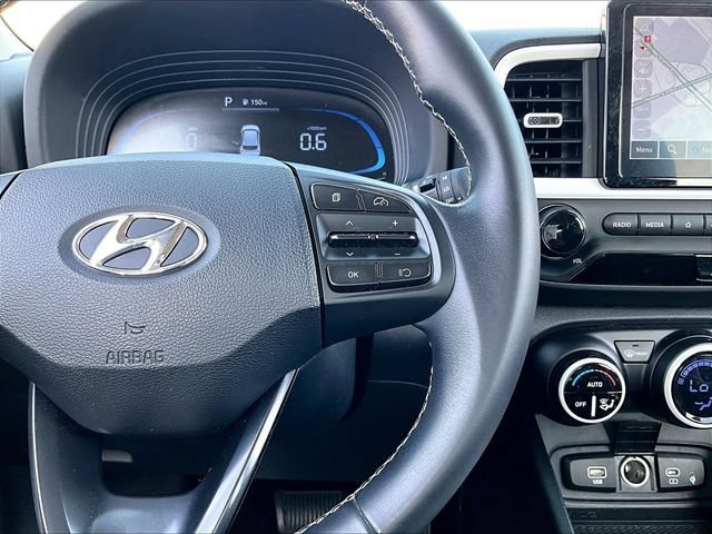 Used 2024 Hyundai Venue Limited FWD image 24