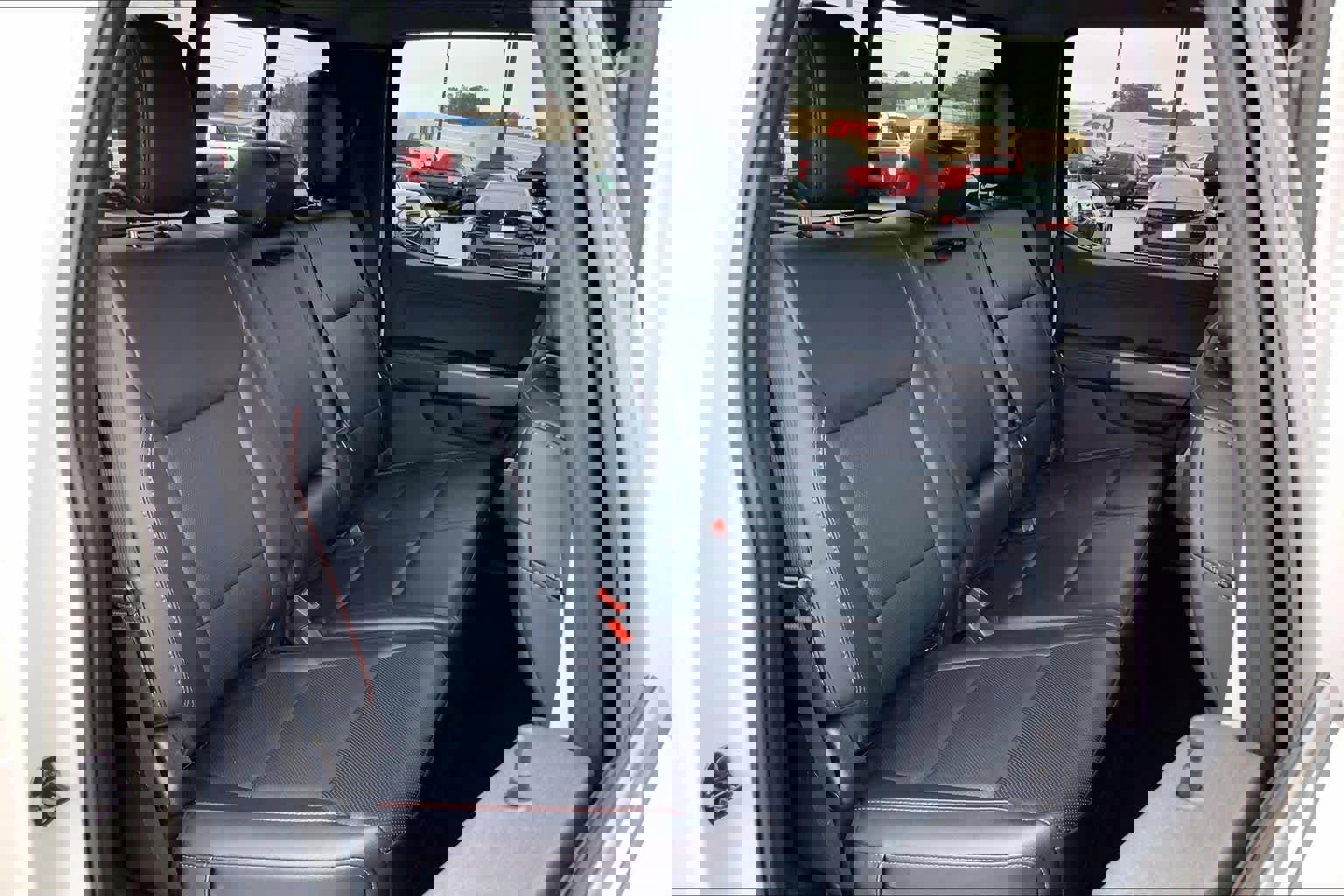 Certified 2023 Ford F250 Lariat w/ Chrome Package image 19