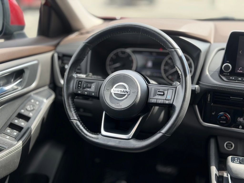 Used 2021 Nissan Rogue SV w/ Premium Package image 12