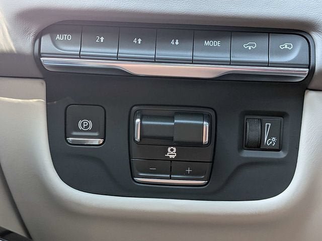 New 2026 Cadillac Escalade ESV Platinum Luxury w/ LPO, Floor Liner Package AWD/4WD image 32