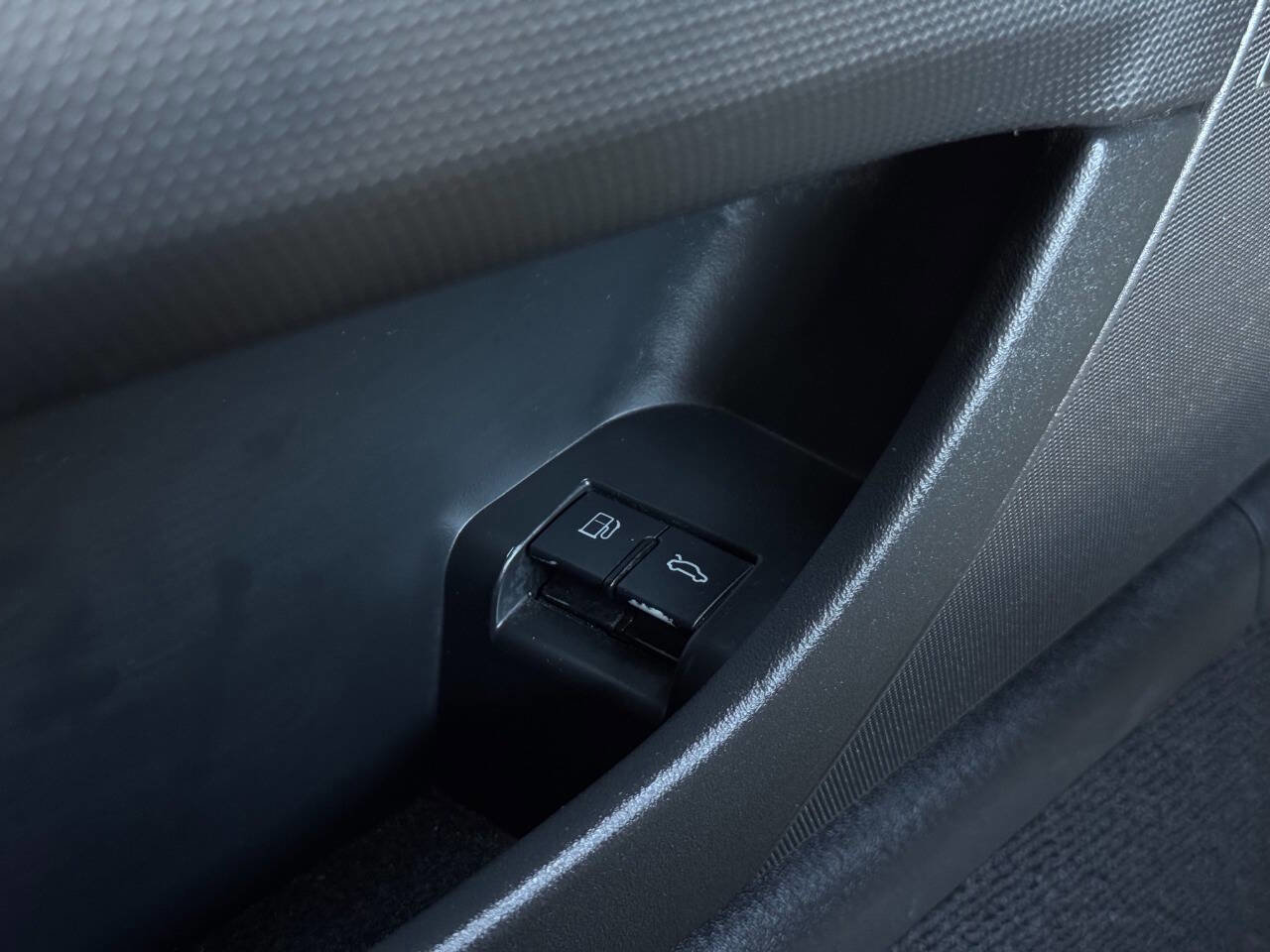 Used 2008 Audi TT 2.0T image 27