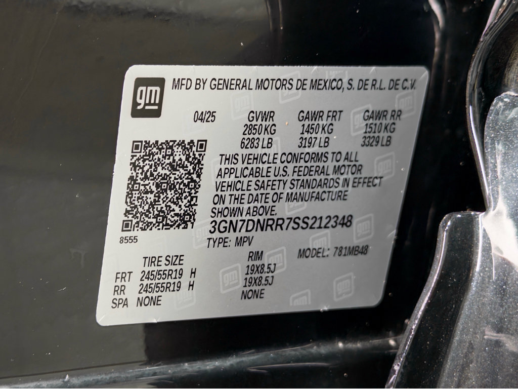 Used 2025 Chevrolet Equinox EV LT AWD/4WD image 28