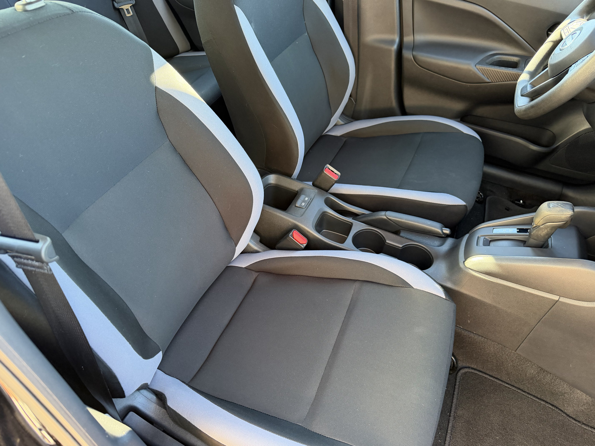 Used 2025 Nissan Versa S w/ Trunk Package FWD image 19