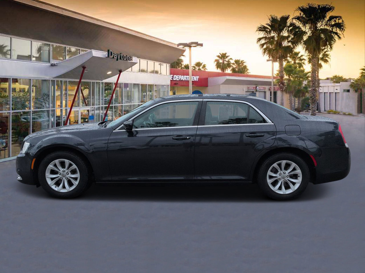 Certified 2016 Chrysler 300 Limited w/ Driver Convenience Group image 6