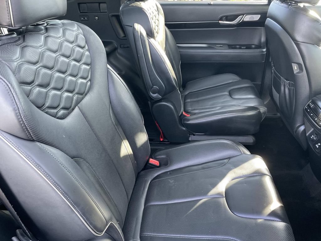 Used 2022 Hyundai Palisade Limited FWD image 28