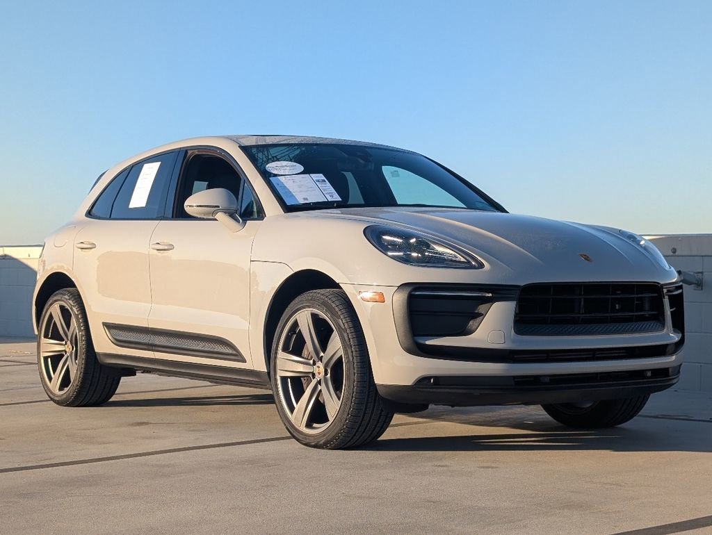Certified 2022 Porsche Macan image 25