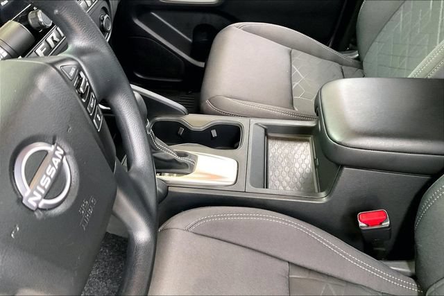 Used 2025 Nissan Frontier SV RWD image 13