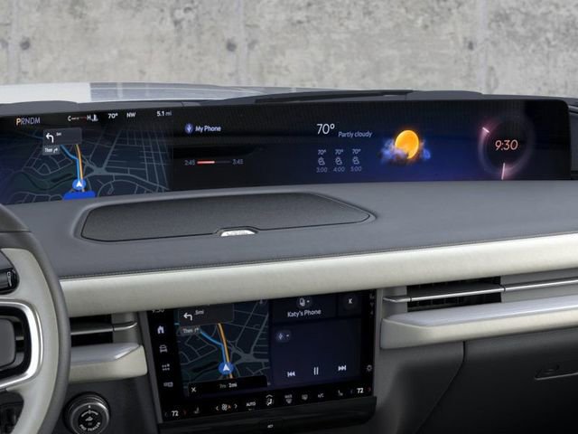 New 2026 Lincoln Navigator Premiere image 14