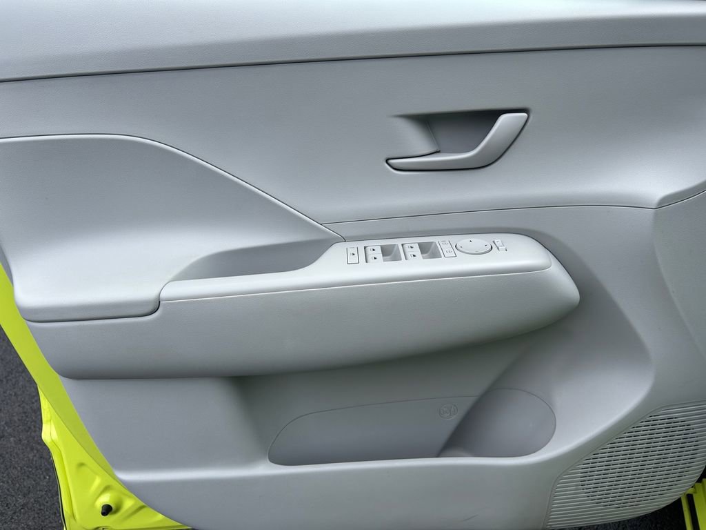 Used 2024 Hyundai Kona SEL FWD image 21