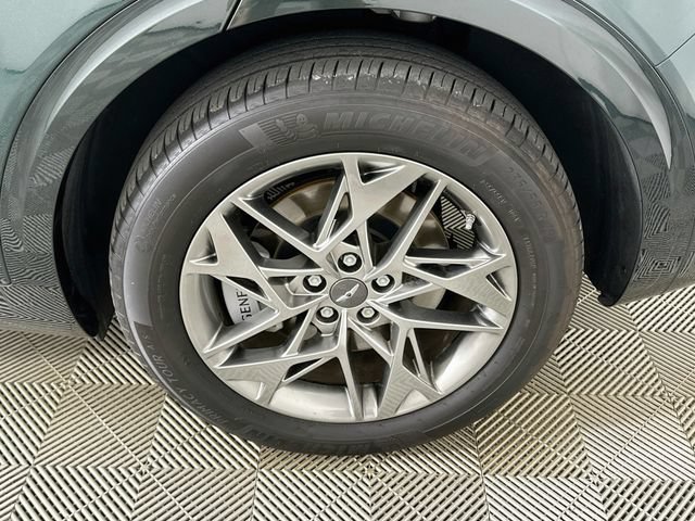 Certified 2024 Genesis GV70 2.5T w/ Select Package AWD/4WD image 24