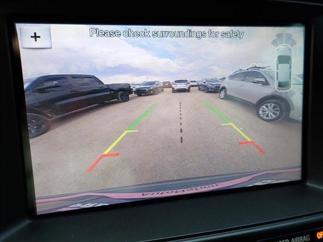 Used 2019 Ford Explorer XLT w/ Equipment Group 202A AWD/4WD image 22