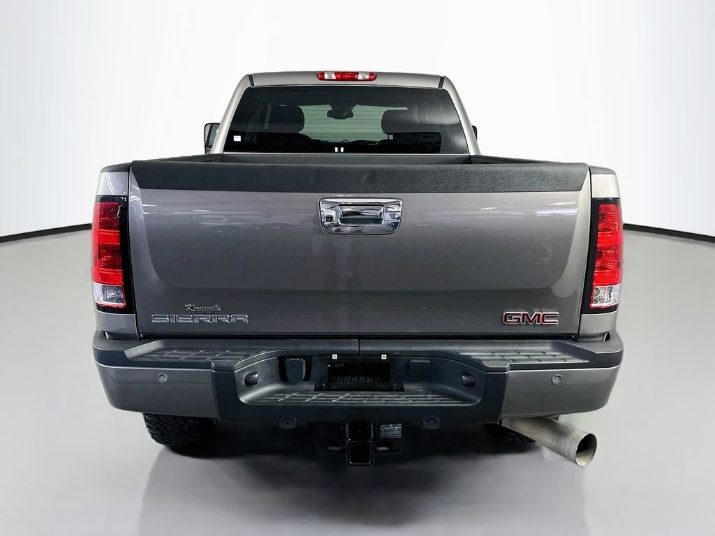 Used 2013 GMC Sierra 2500 Denali w/ Suspension Package, Off-Road AWD/4WD image 3