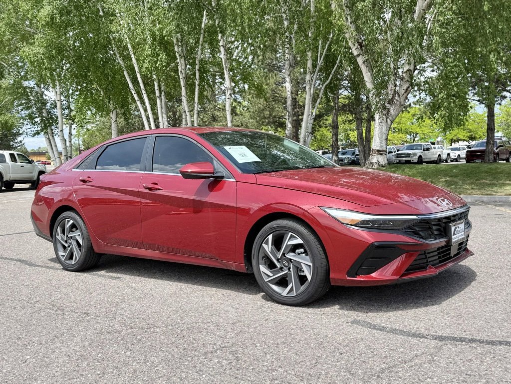 New 2025 Hyundai Elantra SEL w/ Cargo Package image 2