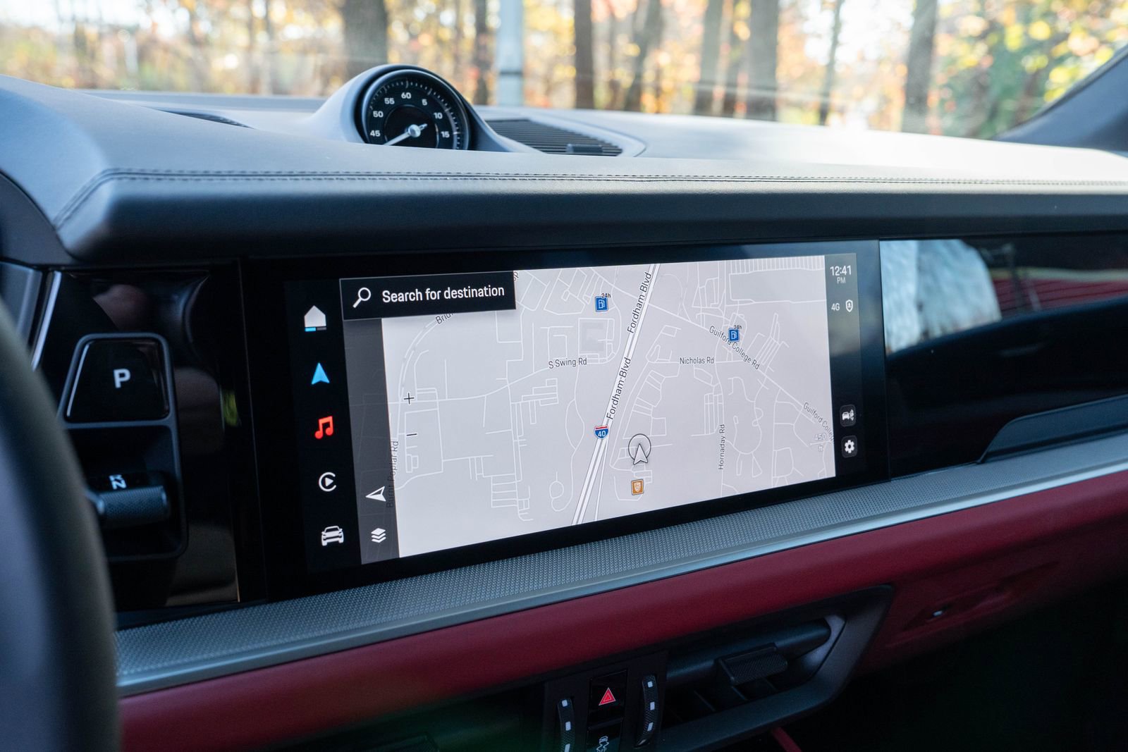 Certified 2025 Porsche Cayenne image 28