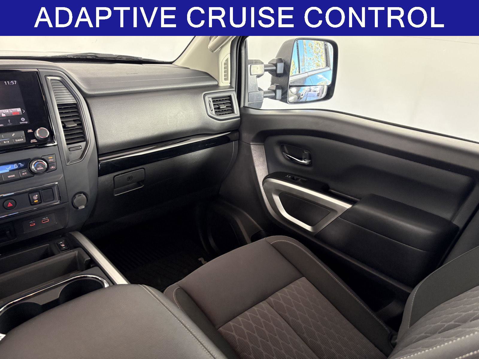 Used 2024 Nissan Titan SV w/ SV Convenience Package image 21