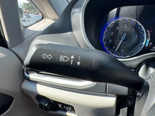 Certified 2023 Chrysler Pacifica Touring-L FWD image 24