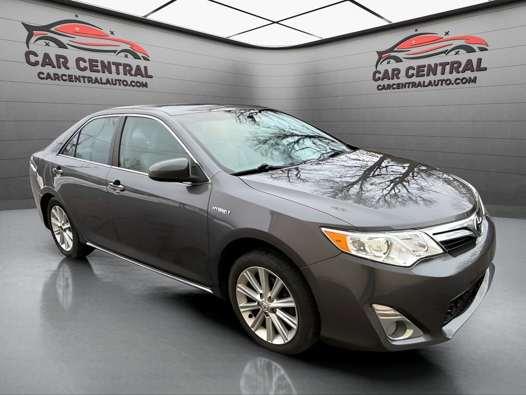 Used 2014 Toyota Camry XLE w/ Leather Package image 7