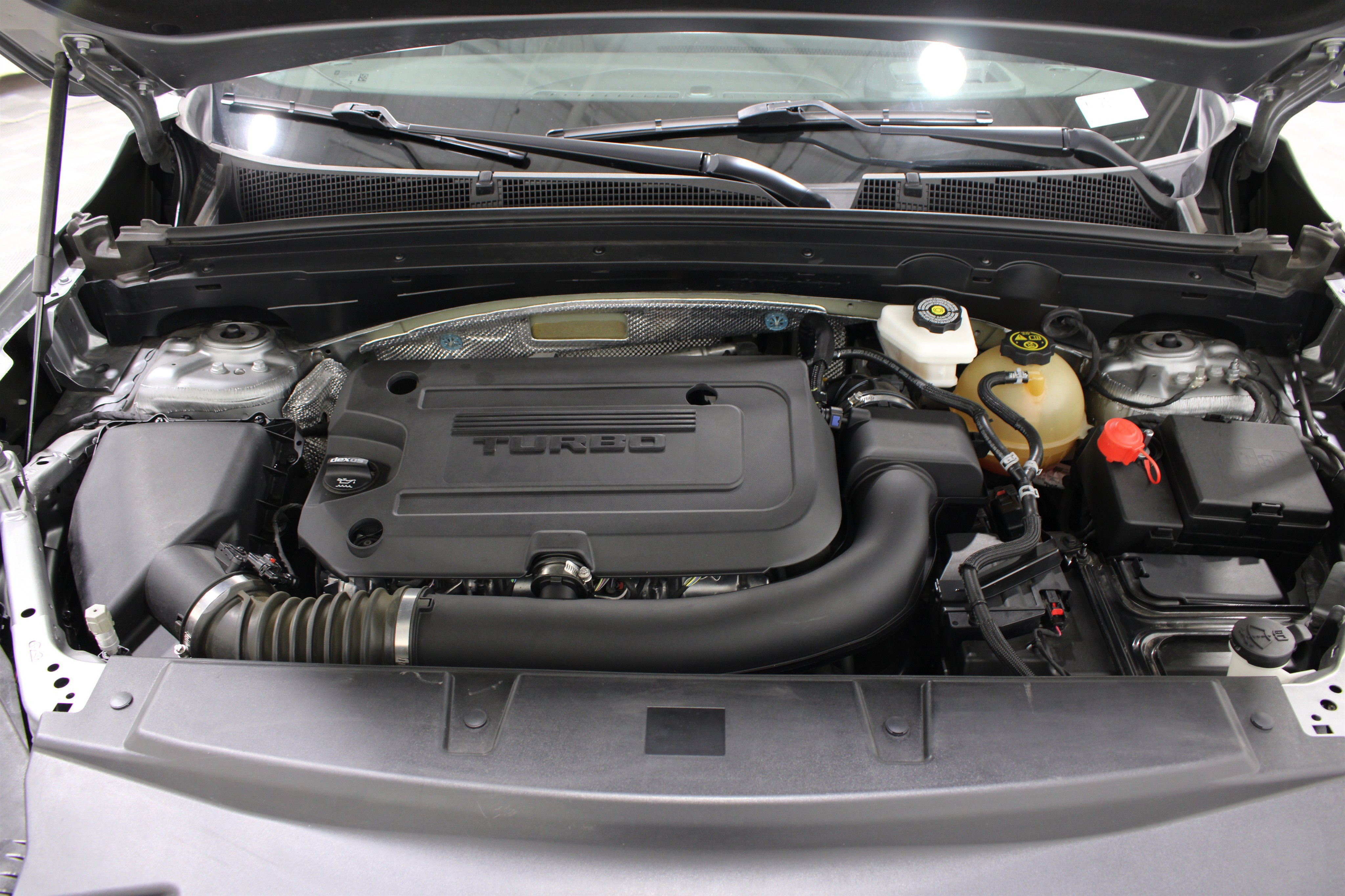 Used 2025 Buick Envision Avenir AWD/4WD image 45