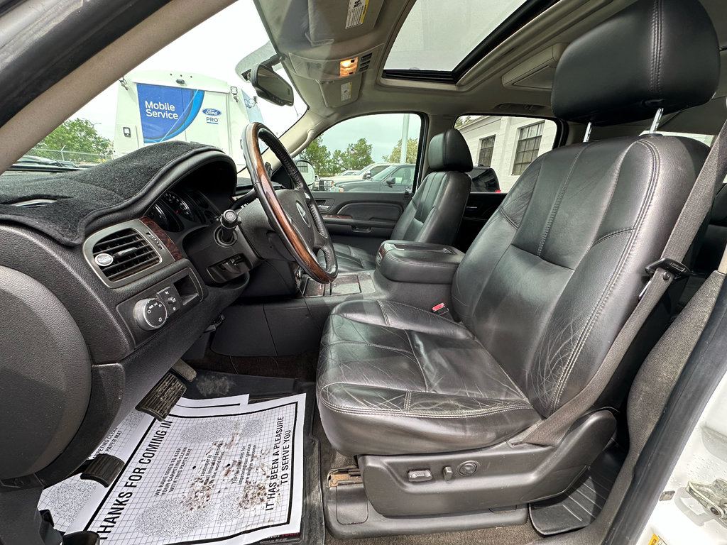 Used 2007 GMC Yukon XL Denali AWD/4WD image 13