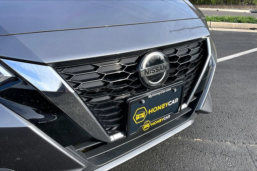 Used 2023 Nissan Sentra SV FWD image 33