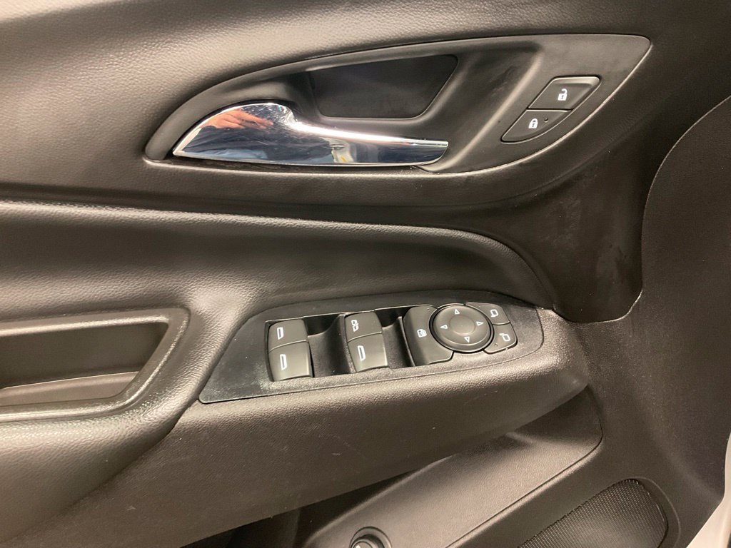 Used 2019 Chevrolet Equinox LT AWD/4WD image 13