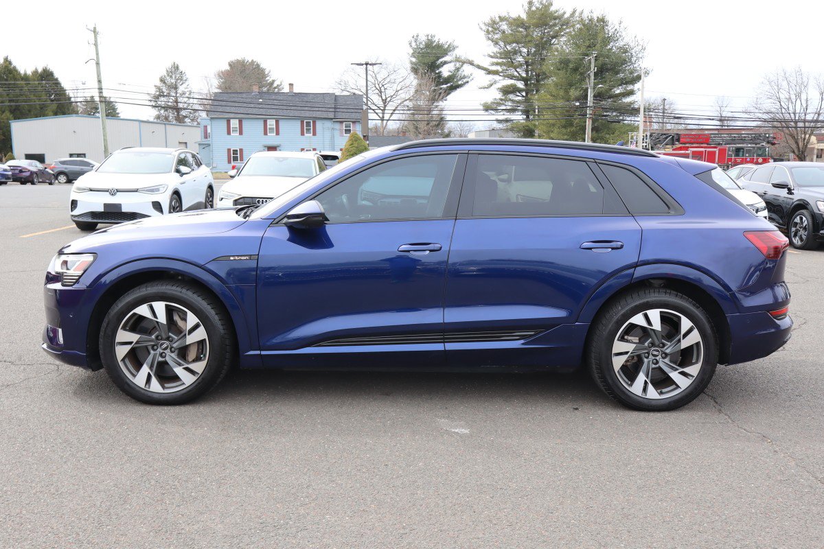 Used 2021 Audi e-tron Premium w/ Convenience Plus Package image 8