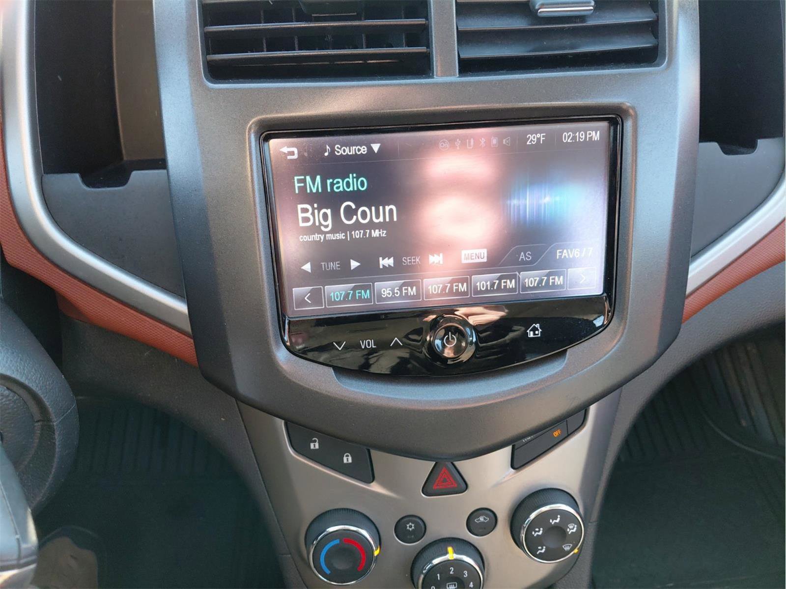 Used 2014 Chevrolet Sonic LT image 22