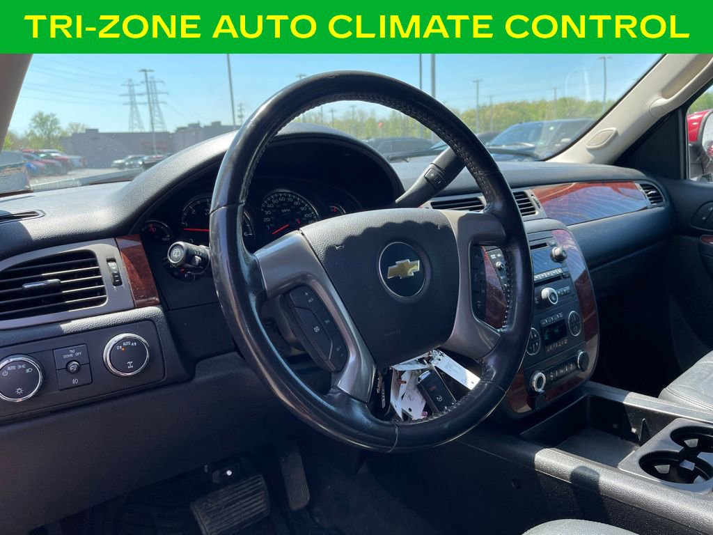 Used 2013 Chevrolet Tahoe LT w/ Luxury Package AWD/4WD image 19