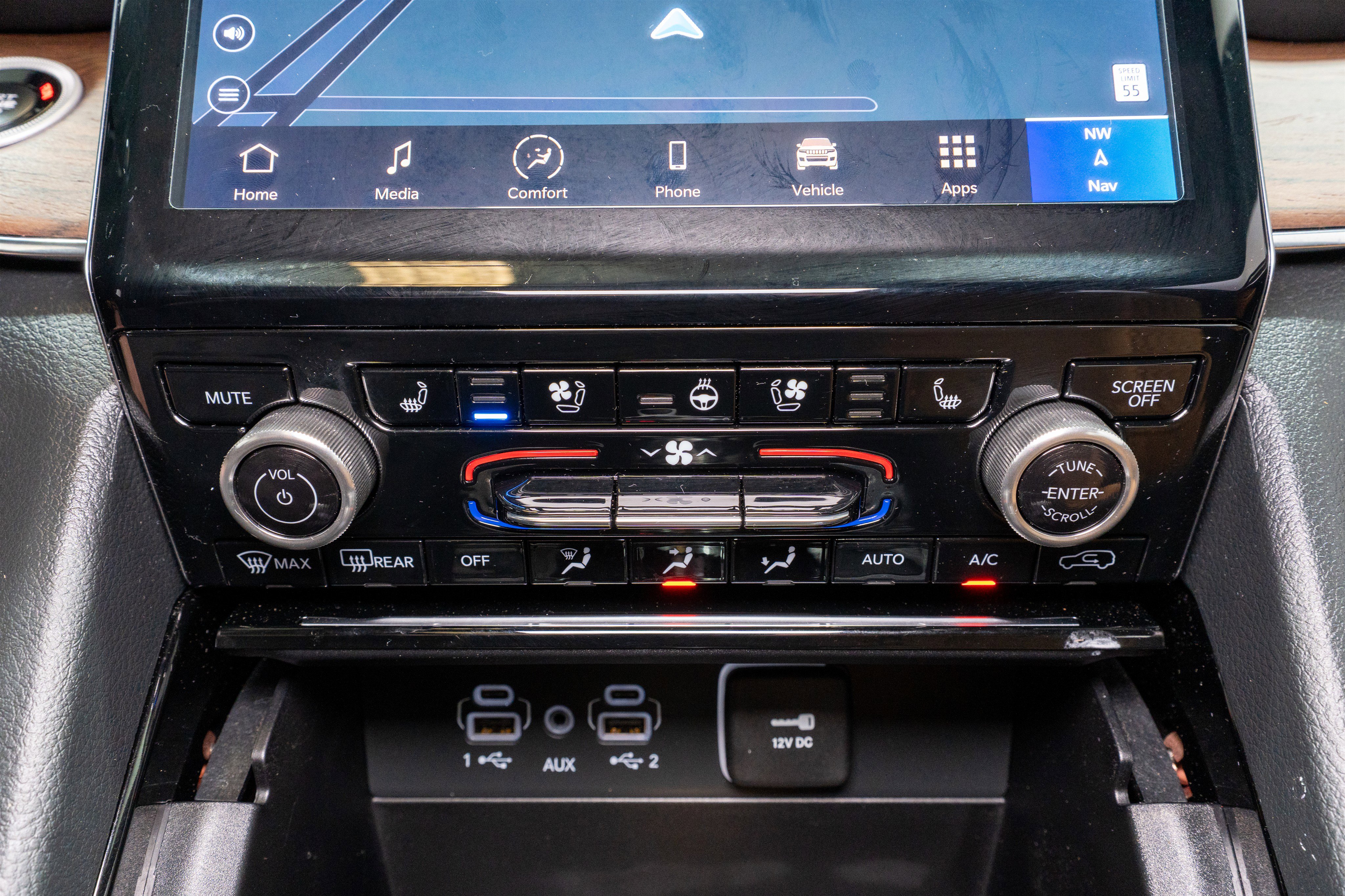 Used 2024 Jeep Grand Cherokee Summit w/ High Altitude Package AWD/4WD image 26