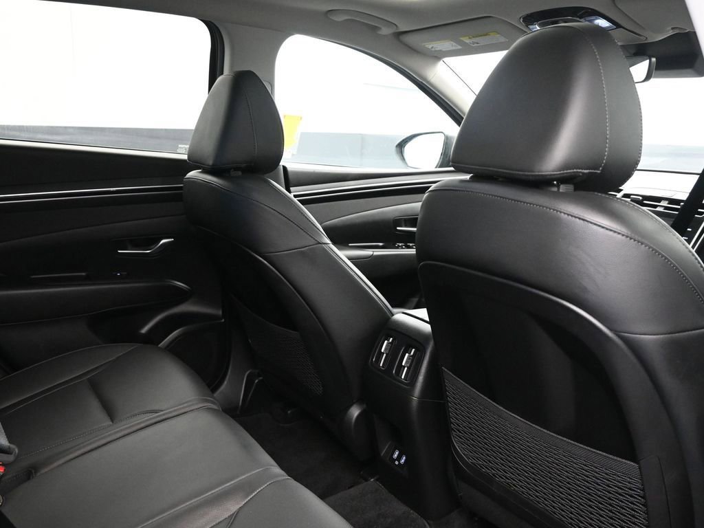 Used 2023 Hyundai Tucson SEL w/ Convenience Package image 18