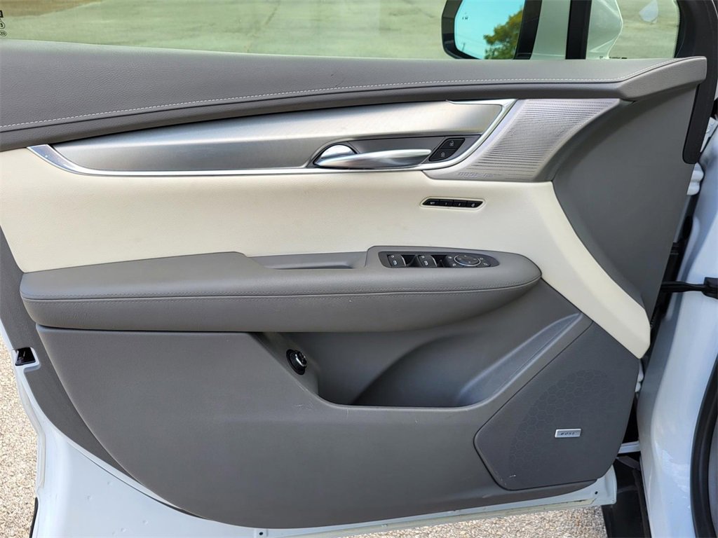 Used 2021 Cadillac XT5 Premium Luxury image 21