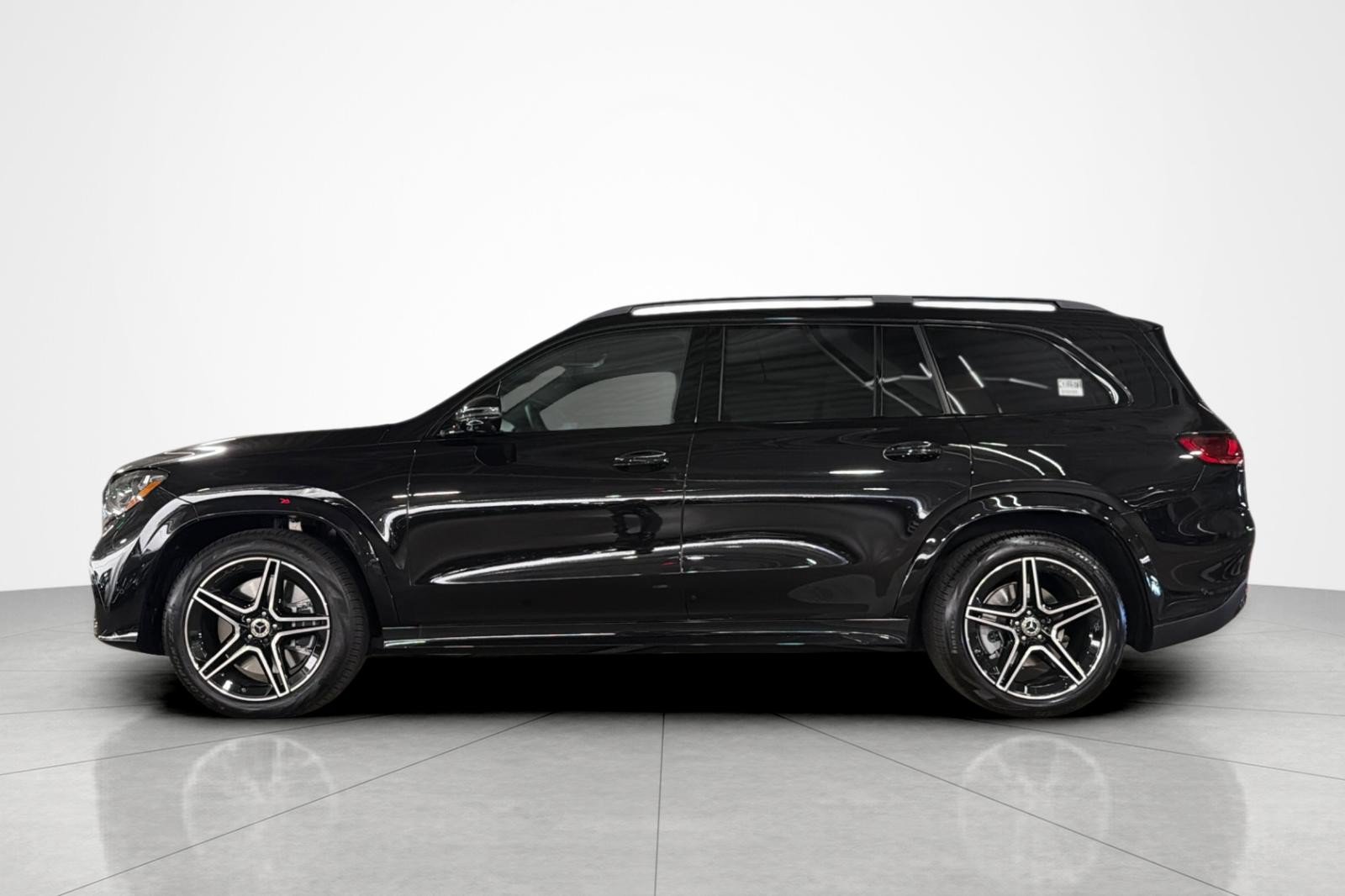 New 2027 Mercedes-Benz GLS 450 4MATIC image 2