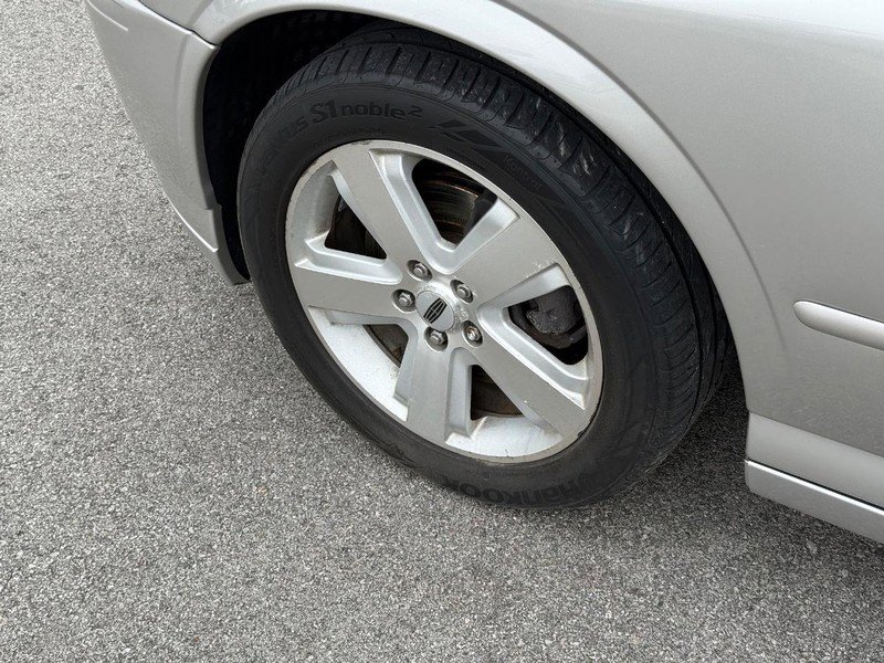 Used 2006 Lincoln LS image 15