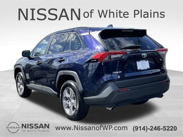 Used 2025 Toyota RAV4 XLE w/ Convenience Package AWD/4WD image 4