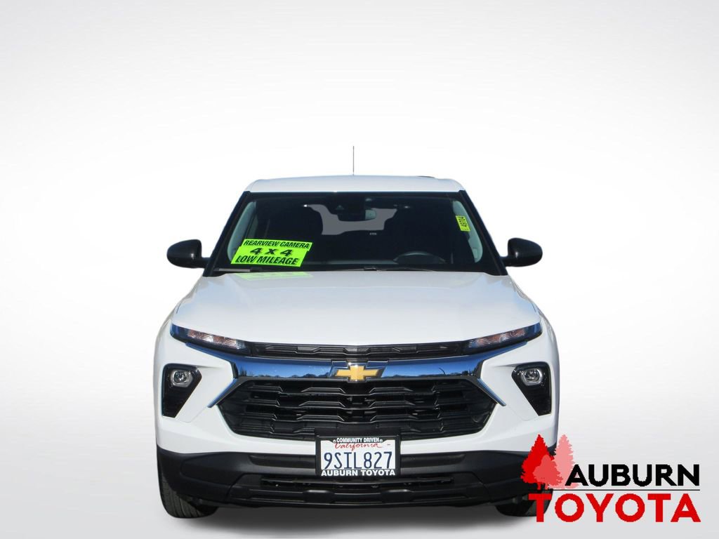 Used 2025 Chevrolet TrailBlazer LS w/ LS Convenience Package image 2